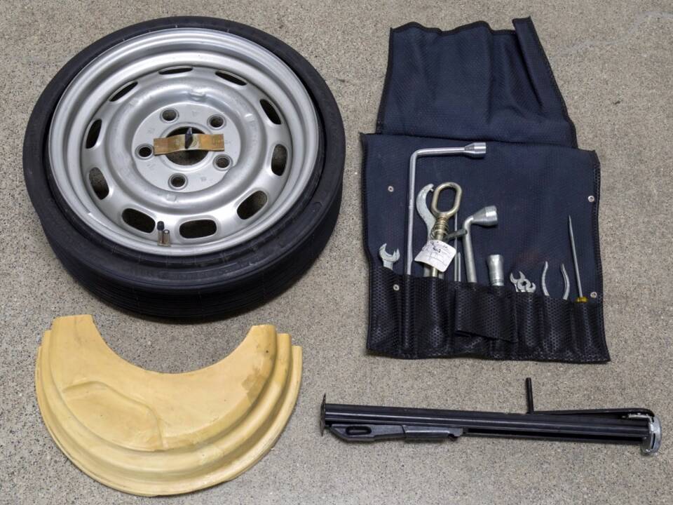 Image 14/18 of Porsche 911 SC 3.0 (1977)