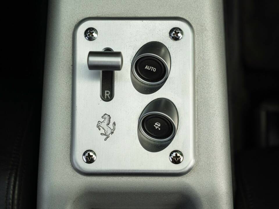 Image 34/50 of Ferrari 360 Modena (1999)