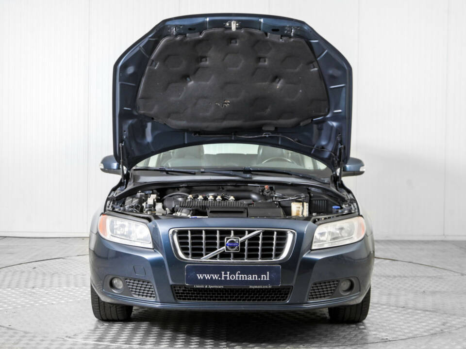 Imagen 38/46 de Volvo V70 D5 (2008)