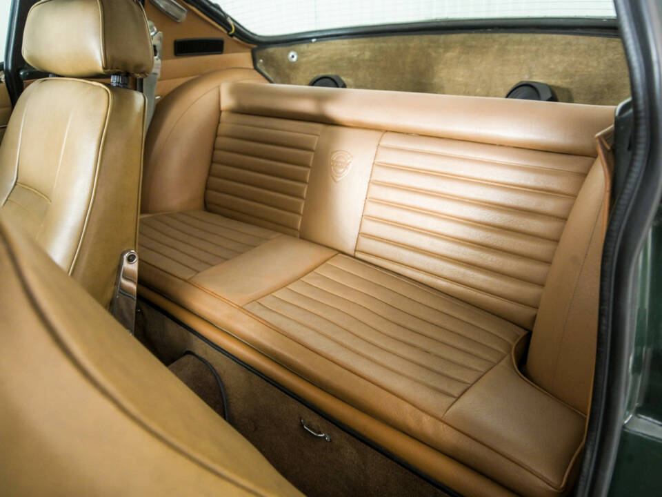 Image 36/50 of Volvo 1800 E (1971)