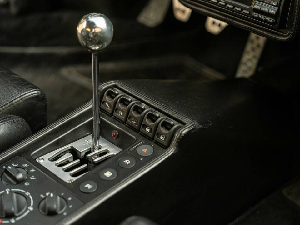 Immagine 32/33 di Ferrari F 355 Berlinetta (1995)