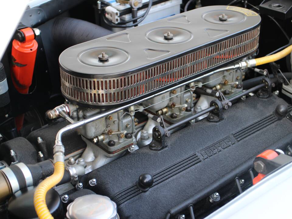 Bild 14/17 von Ferrari 250 GT/L Lusso (1964)