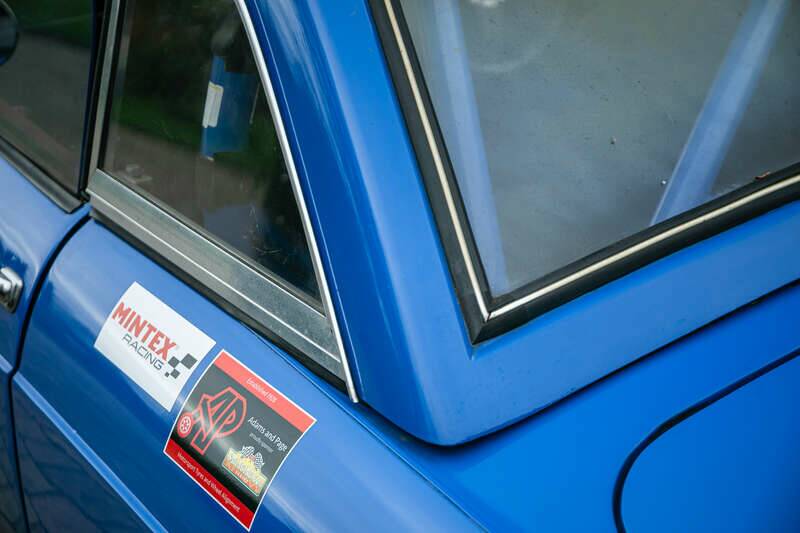 Image 42/45 of MG MGB GT (1964)