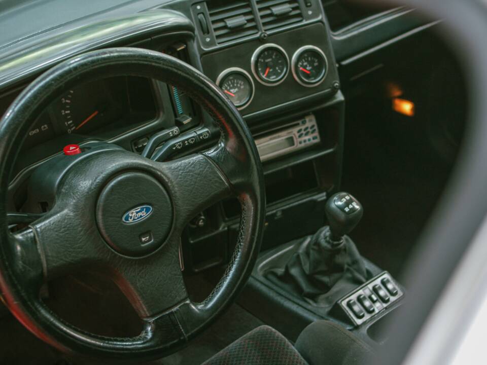 Afbeelding 17/37 van Ford Sierra Cosworth 4x4 (1991)