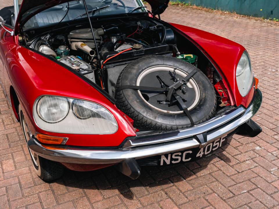 Image 7/50 de Citroën DS 21 (1969)
