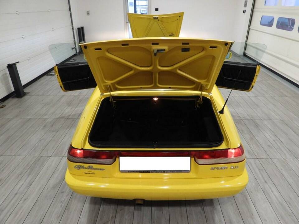 Afbeelding 11/15 van Alfa Romeo 2.0 Spider (1991)