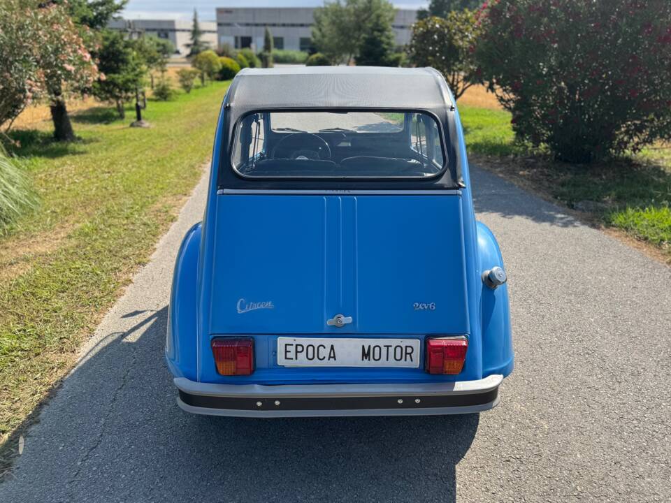 Image 7/25 of Citroën 2 CV 6 (1976)
