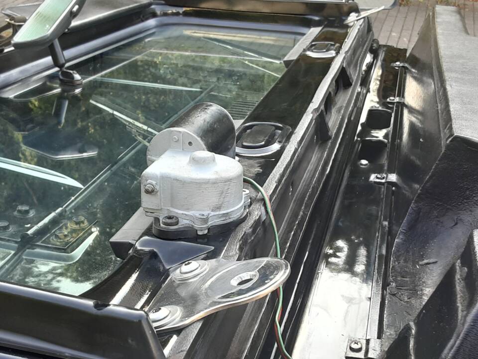 Scheibenrahmen umgeklappt