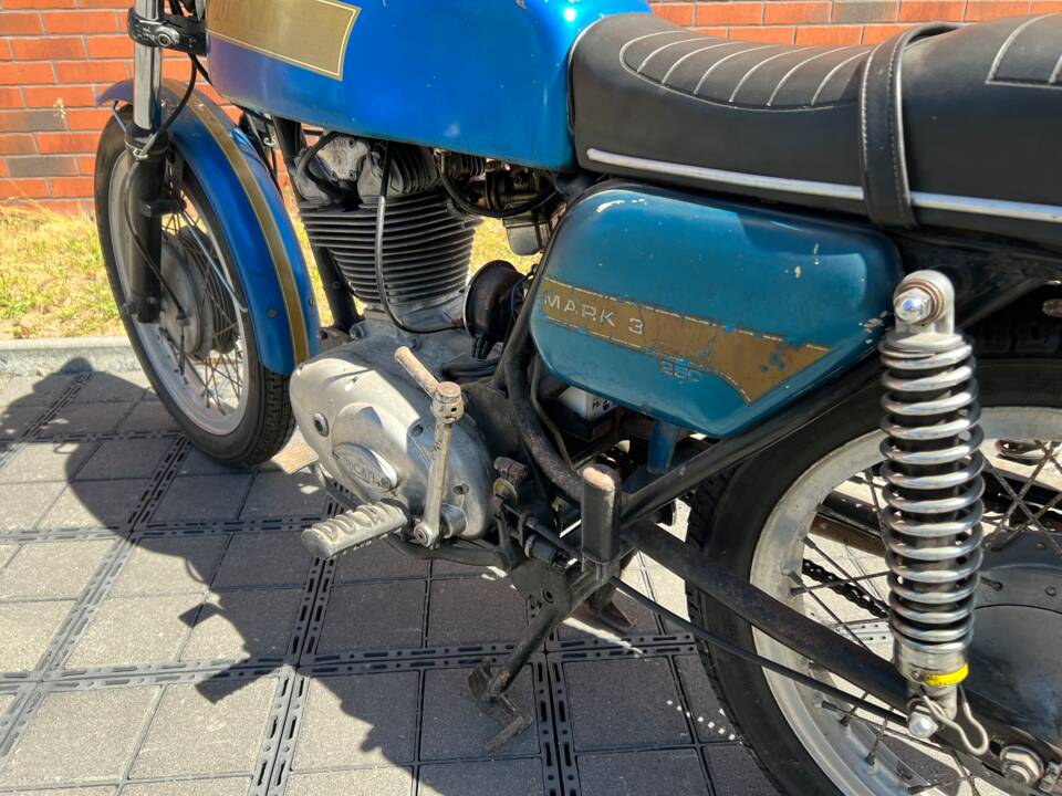 Bild 14/22 von Ducati DUMMY (1974)