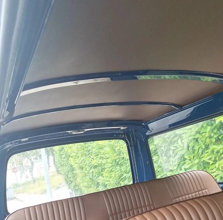 Bild 8/8 von Toyota Hiace Rio H20 (1981)