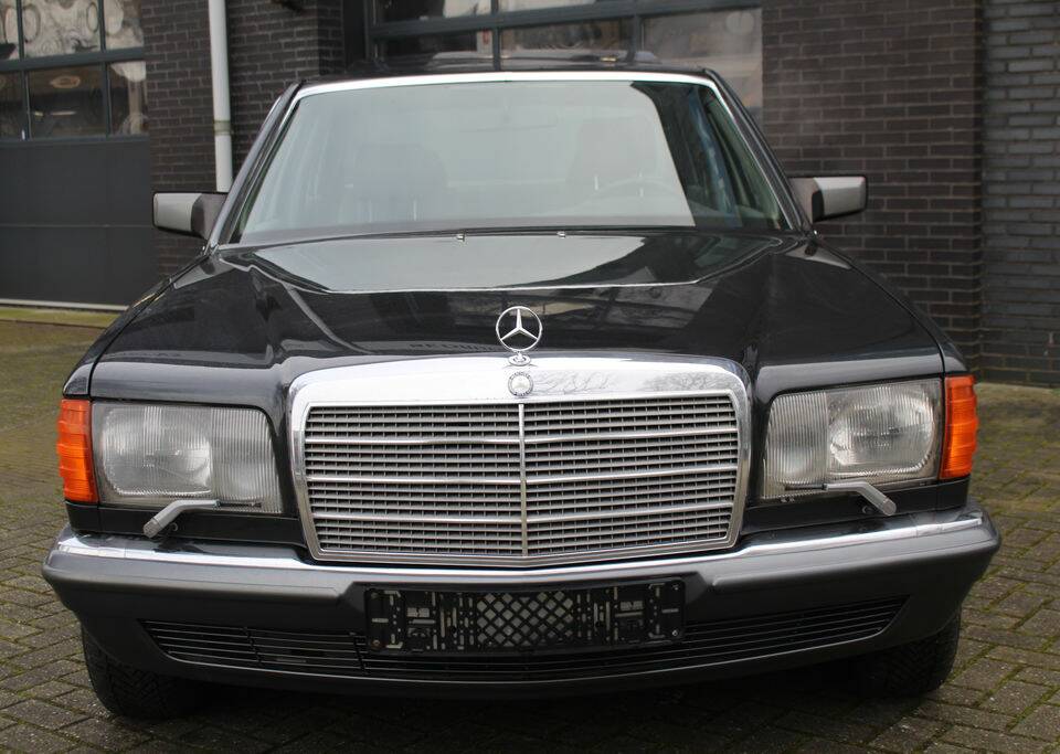 Bild 3/8 von Mercedes-Benz 500 SEL (1981)