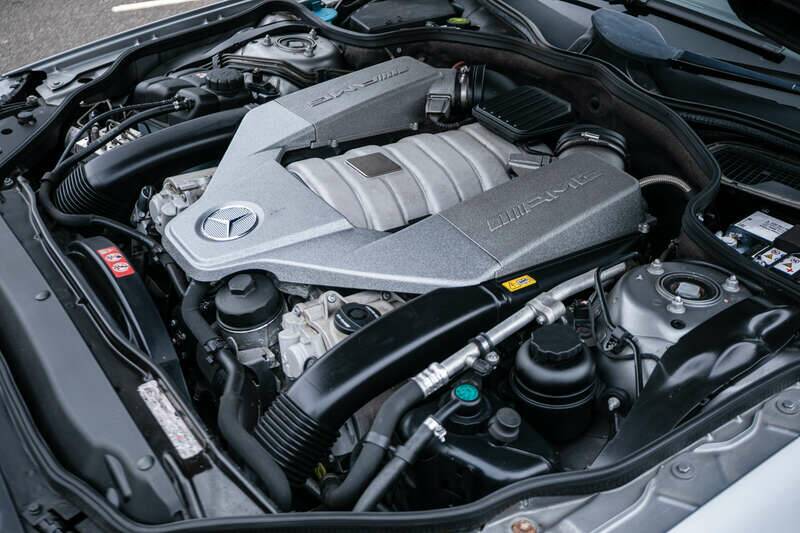 Image 18/41 de Mercedes-Benz SL 63 AMG (2008)
