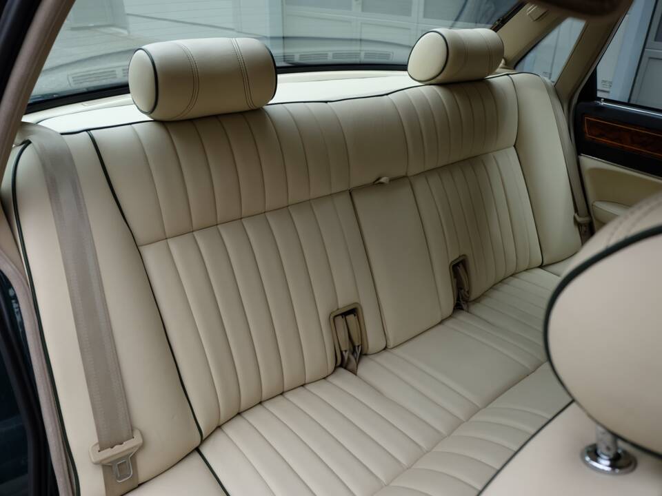 Image 27/77 de Jaguar XJ 40 (XJ-R) (1993)