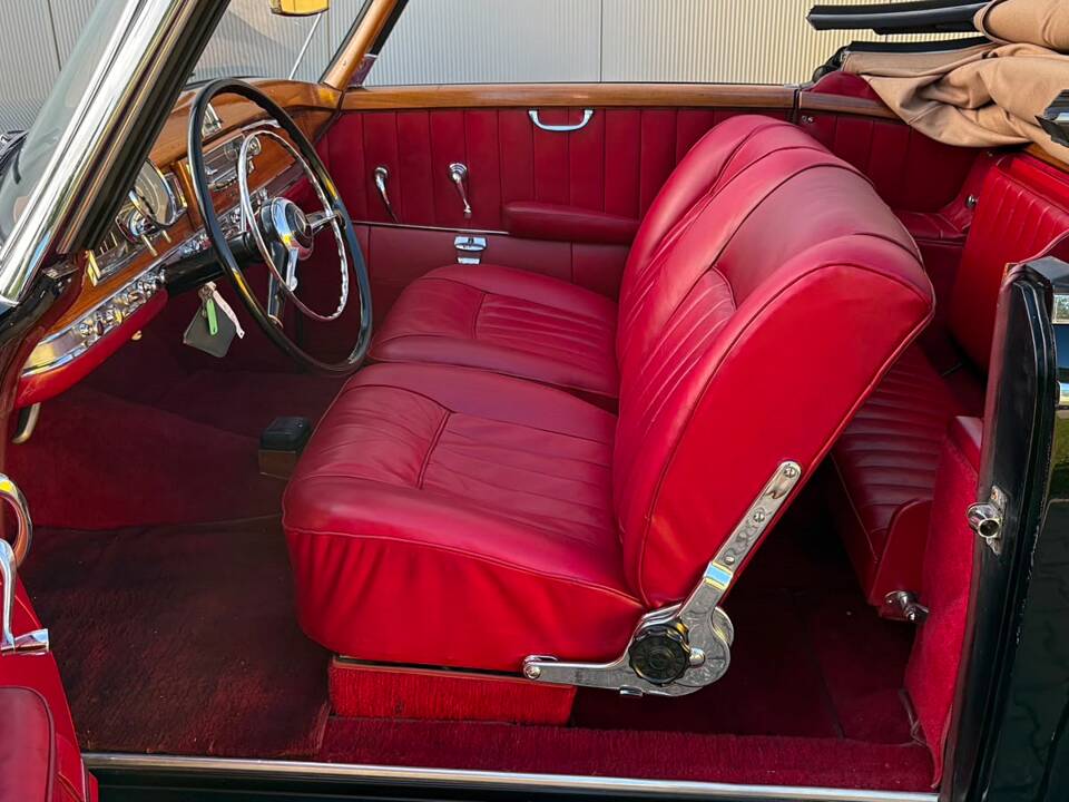 Bild 16/29 von Mercedes-Benz 300 S Roadster (1953)