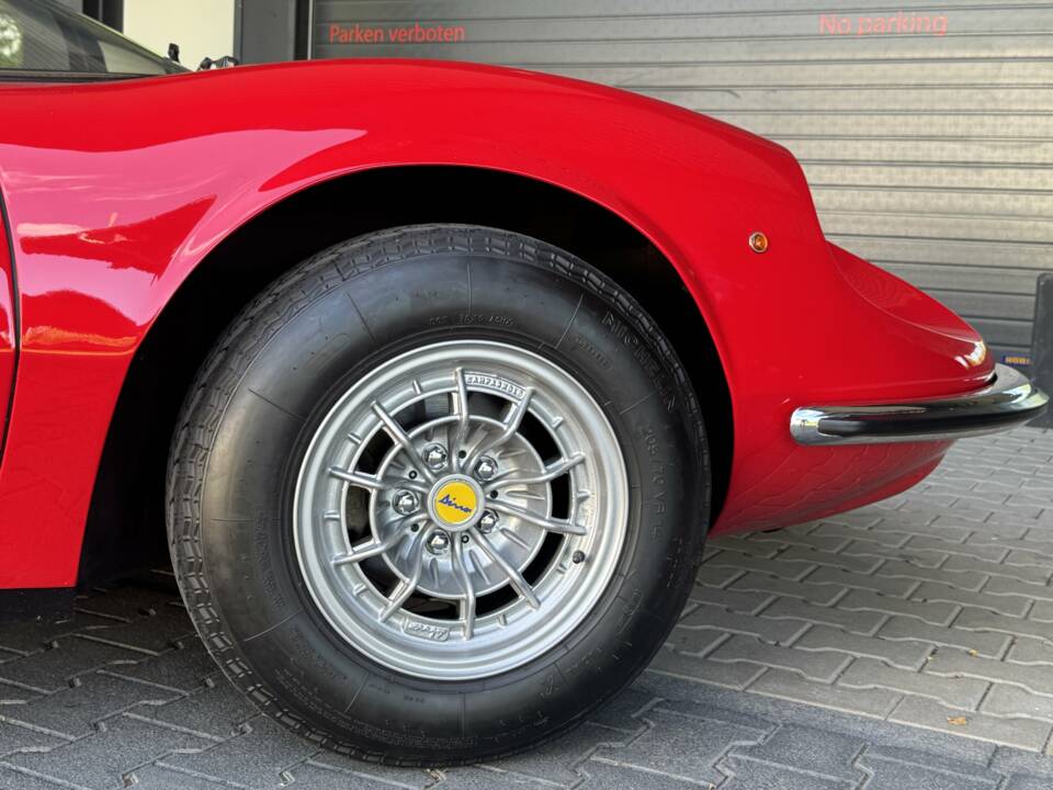 Image 25/35 of Ferrari Dino 246 GT (1968)
