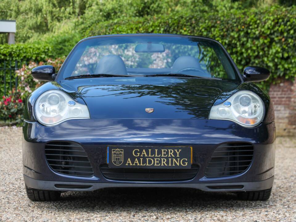 Image 5/50 of Porsche 911 Carrera 4S (2004)
