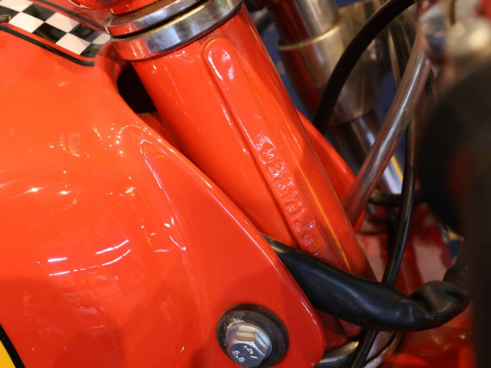Image 27/27 of Aermacchi Ala Verde (1962)
