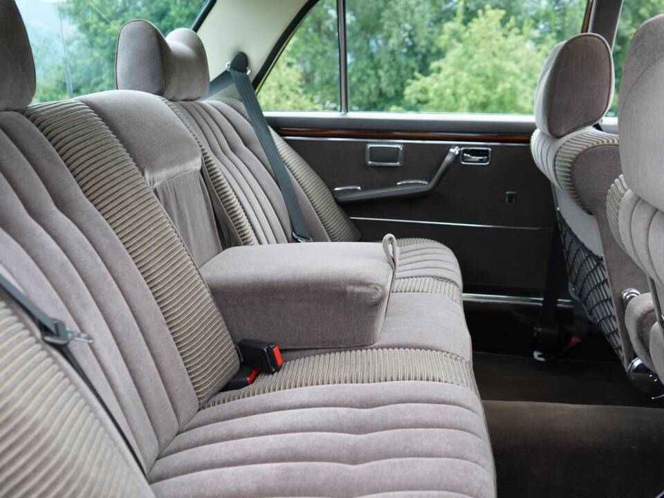 Afbeelding 37/89 van Mercedes-Benz 300 SEL 6.3 (1972)