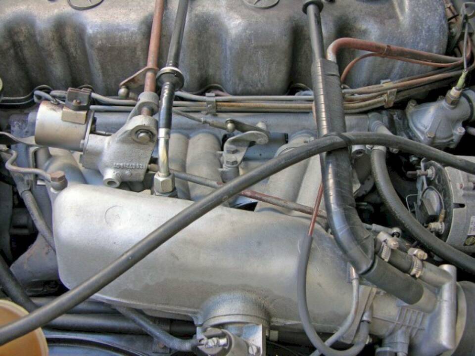 Imagen 27/36 de Mercedes-Benz 280 SL (1971)