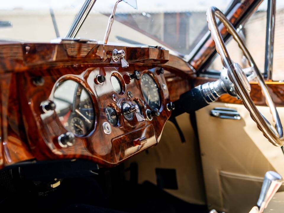 Image 40/50 of Jaguar XK 140 FHC (1955)