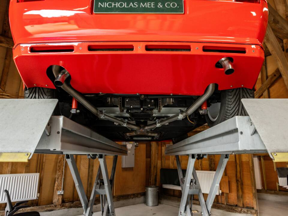 Bild 55/75 von Aston Martin V8 Zagato Vantage (1990)