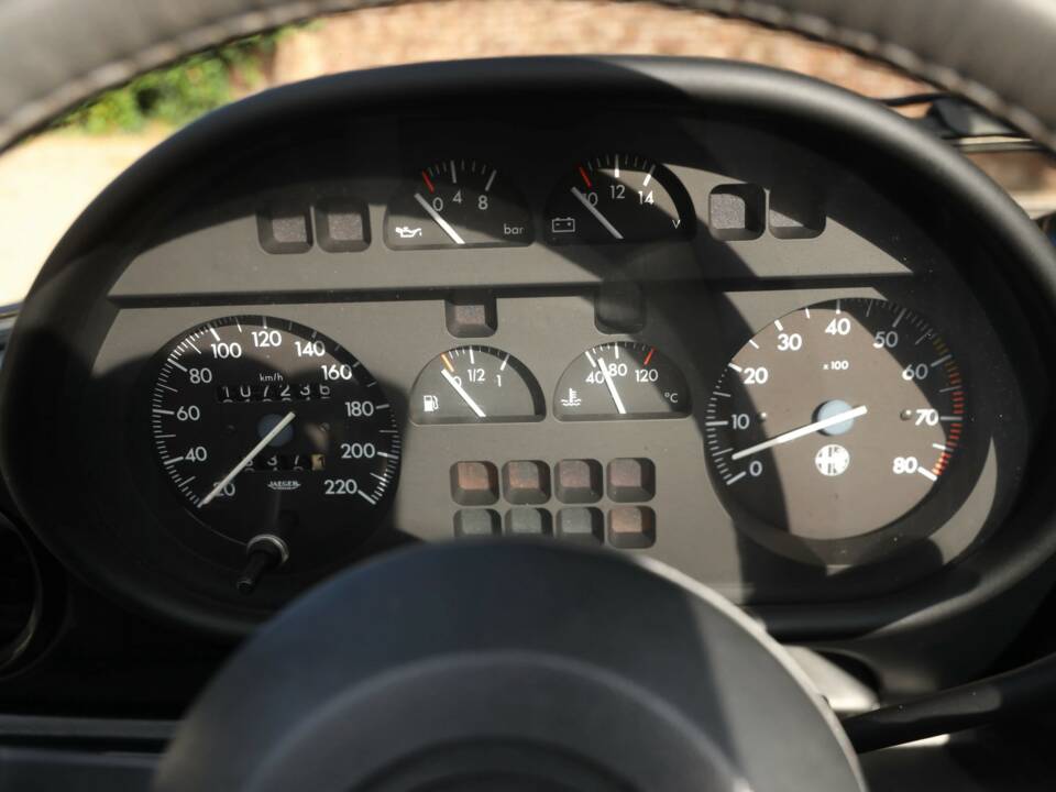 Image 47/50 de Alfa Romeo 2.0 Spider QV (1988)