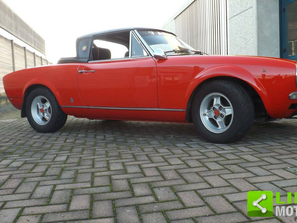 Image 39/50 of FIAT 124 Sport Spider (1967)