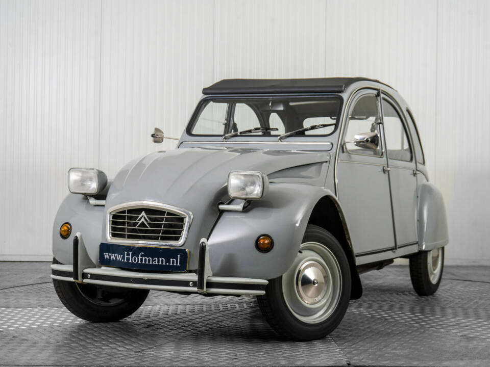 Image 43/50 de Citroën 2 CV 6 (1980)