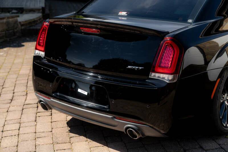 Image 17/50 de Chrysler 300 SRT8 (2017)