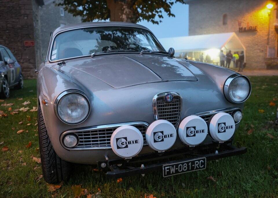 Image 8/8 of Alfa Romeo Giulia 1600 Sprint (1963)