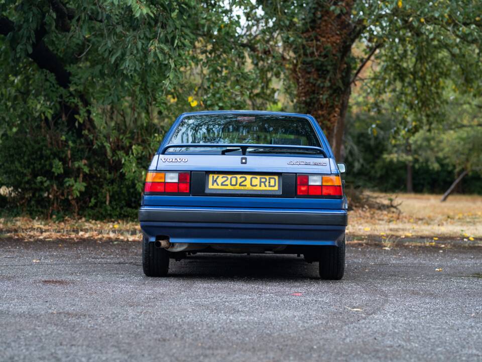 Immagine 50/50 di Volvo 440 Turbo (1992)