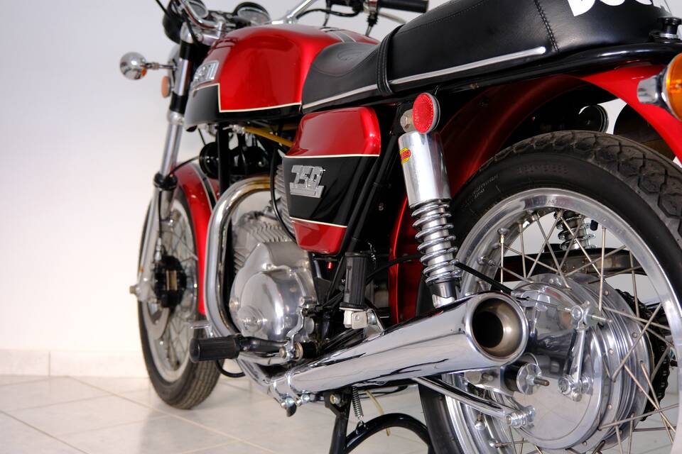 Immagine 66/96 di Ducati 750 GT (1974)