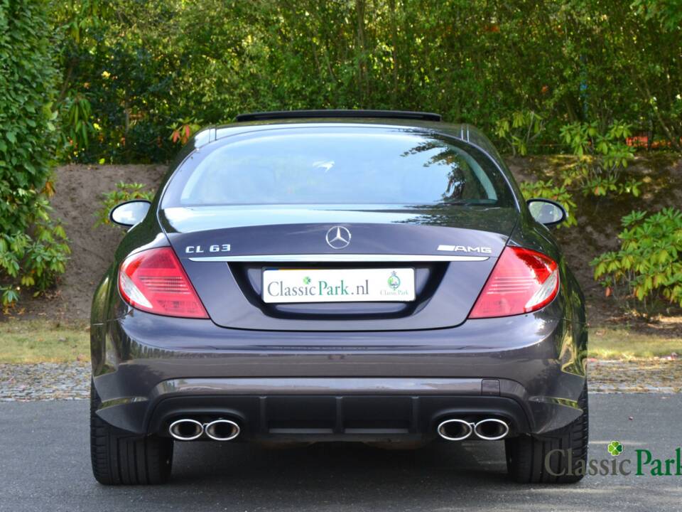 Immagine 4/50 di Mercedes-Benz CL 63 AMG (2007)
