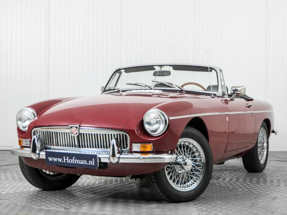 Image 3/50 de MG MGB (1979)