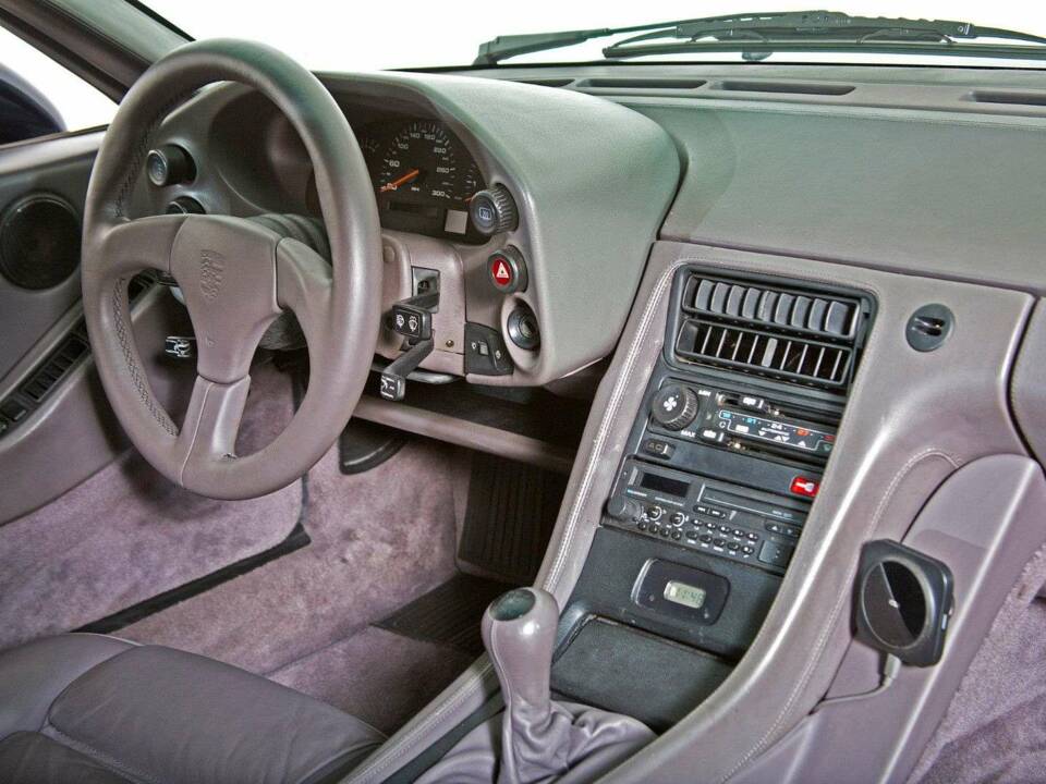 Imagen 17/20 de Porsche 928 GT (1991)