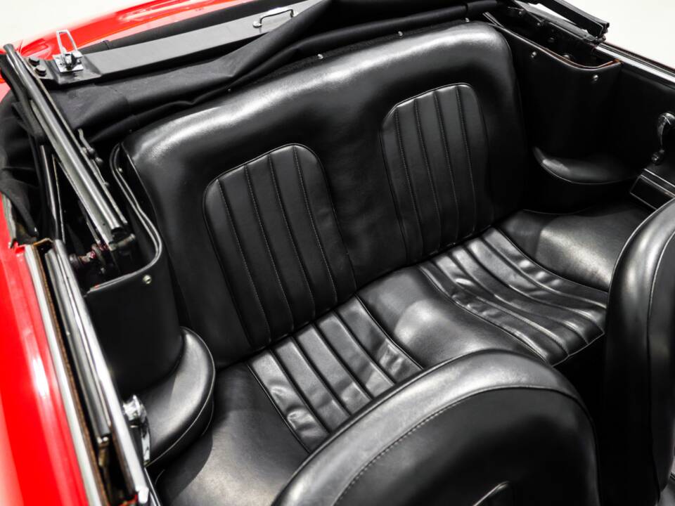 Image 22/58 of Alfa Romeo Giulia 1600 GTC (1965)