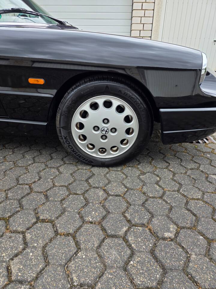 Bild 4/12 von Alfa Romeo 2.0 Spider (1991)