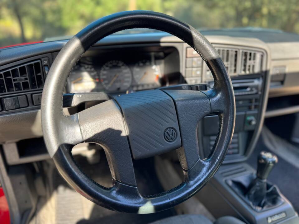 Afbeelding 31/46 van Volkswagen Corrado G60 1.8 (1992)
