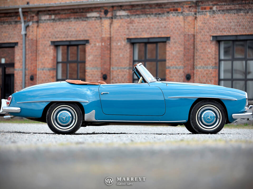 Imagen 6/50 de Mercedes-Benz 190 SL (1962)