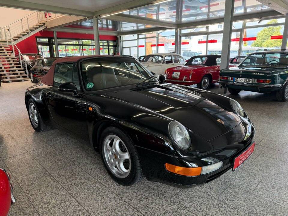 Image 37/39 of Porsche 911 Carrera (1997)