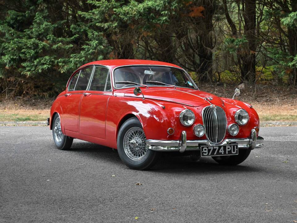 Bild 9/50 von Jaguar Mk II 2.4 (1961)