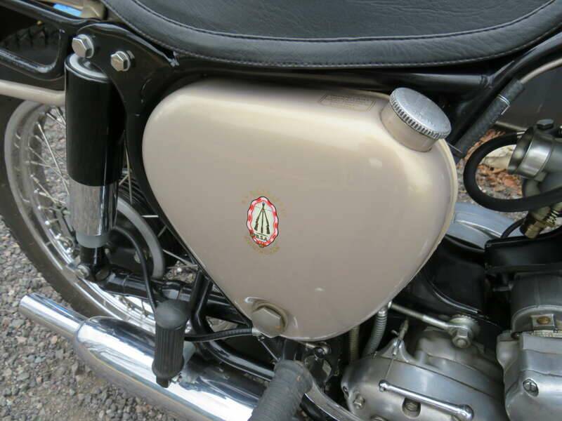 Image 30/44 de BSA A 10 Golden Flash (1960)