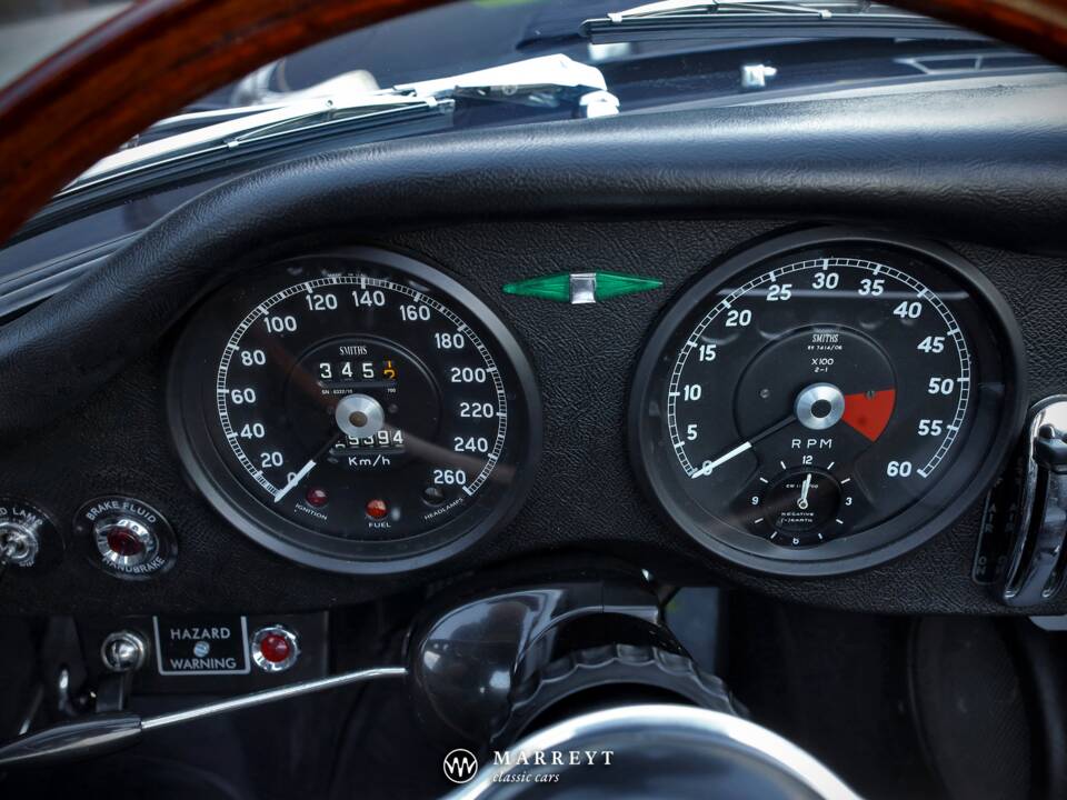 Image 45/80 de Jaguar Type E 4.2 (1966)