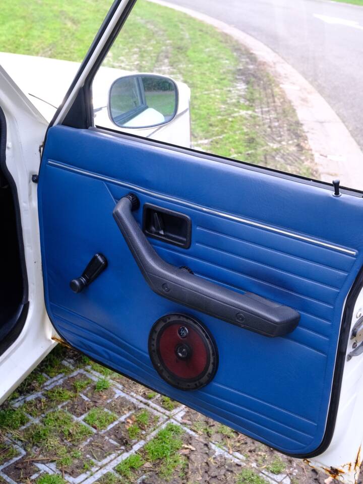 Bild 9/16 von Volvo 245 (1976)