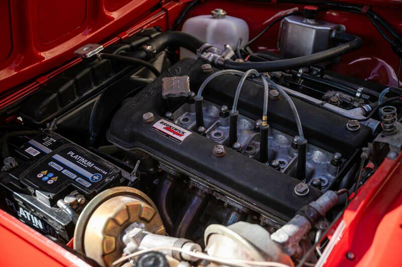 Image 19/45 of Alfa Romeo 2000 GT Veloce (1975)
