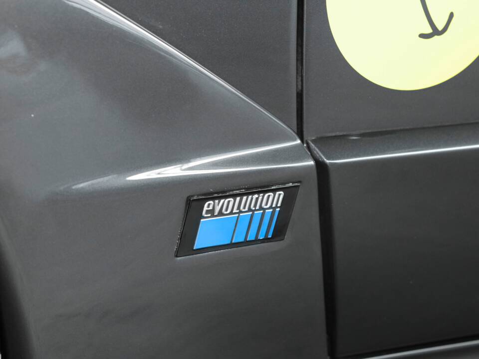 Imagen 20/50 de Mercedes-Benz 190 E 2.5-16 Evolution II (1990)