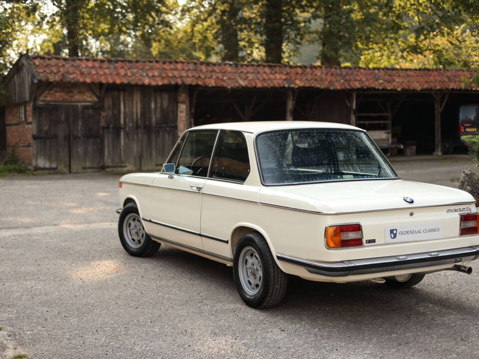 Imagen 2/56 de BMW 2002 tii (1975)