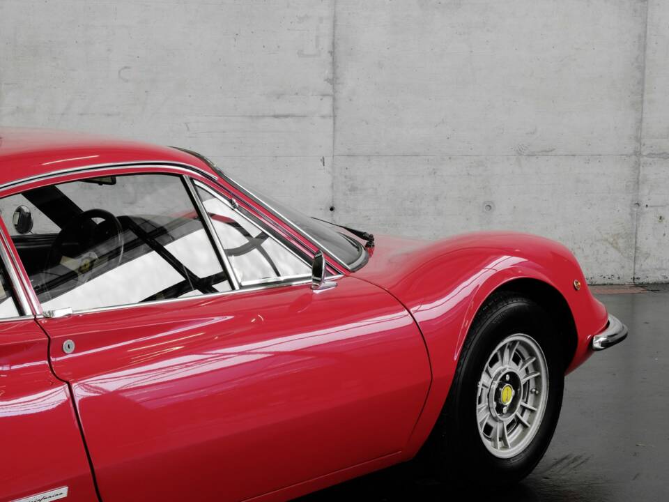 Bild 28/50 von Ferrari Dino 246 GT (1969)