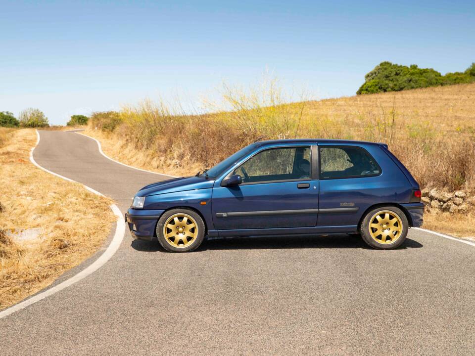 Image 36/87 of Renault Clio I Williams (1994)