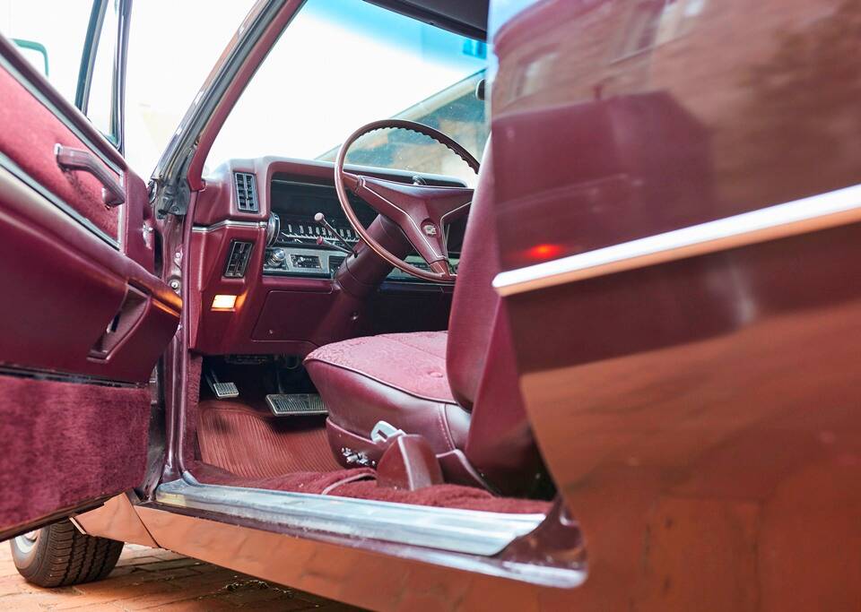 Bild 162/200 von Cadillac Coupe DeVille (1968)